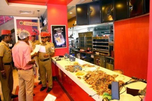 kfc attacked in Pondicherry 2